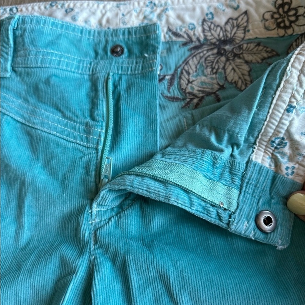 ATHLETA Vintage Seaside Corduroy Capri Shorts - Picture 8 of 12